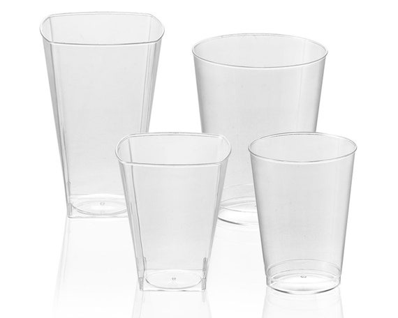 Plastic mugs and tumblers
